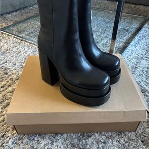 NIB Black Steve Madden Cobra Heeled Boots Sz 9!